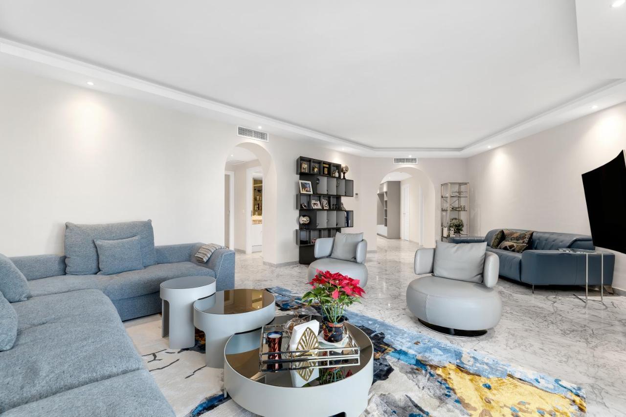Apartament Modern And Large In The Heart Of Puerto Banus *